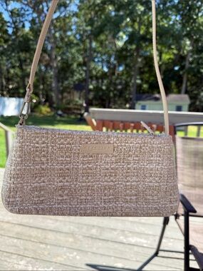 Kenneth Cole Reaction Beige Tweed Shoulder Bag with Slim Strap